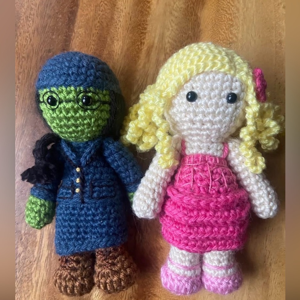 Wicked Amigurumi knit dolls Elphaba Glinda